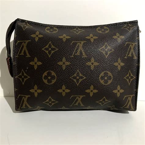 louis vuitton small zipper pouch.